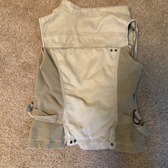 Evereve Khaki Green Peyton Jensen Itasca Military-Style Vest - Picture 2 of 3